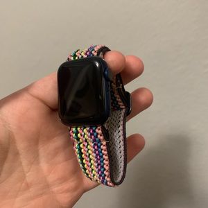 It’s navy blue. Watch band included as well! Only worn once and looks brand new.